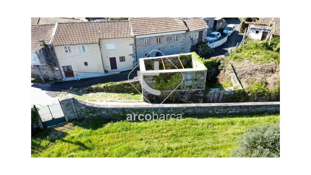 Moradia T1 para Venda em Gondufe Foto 11