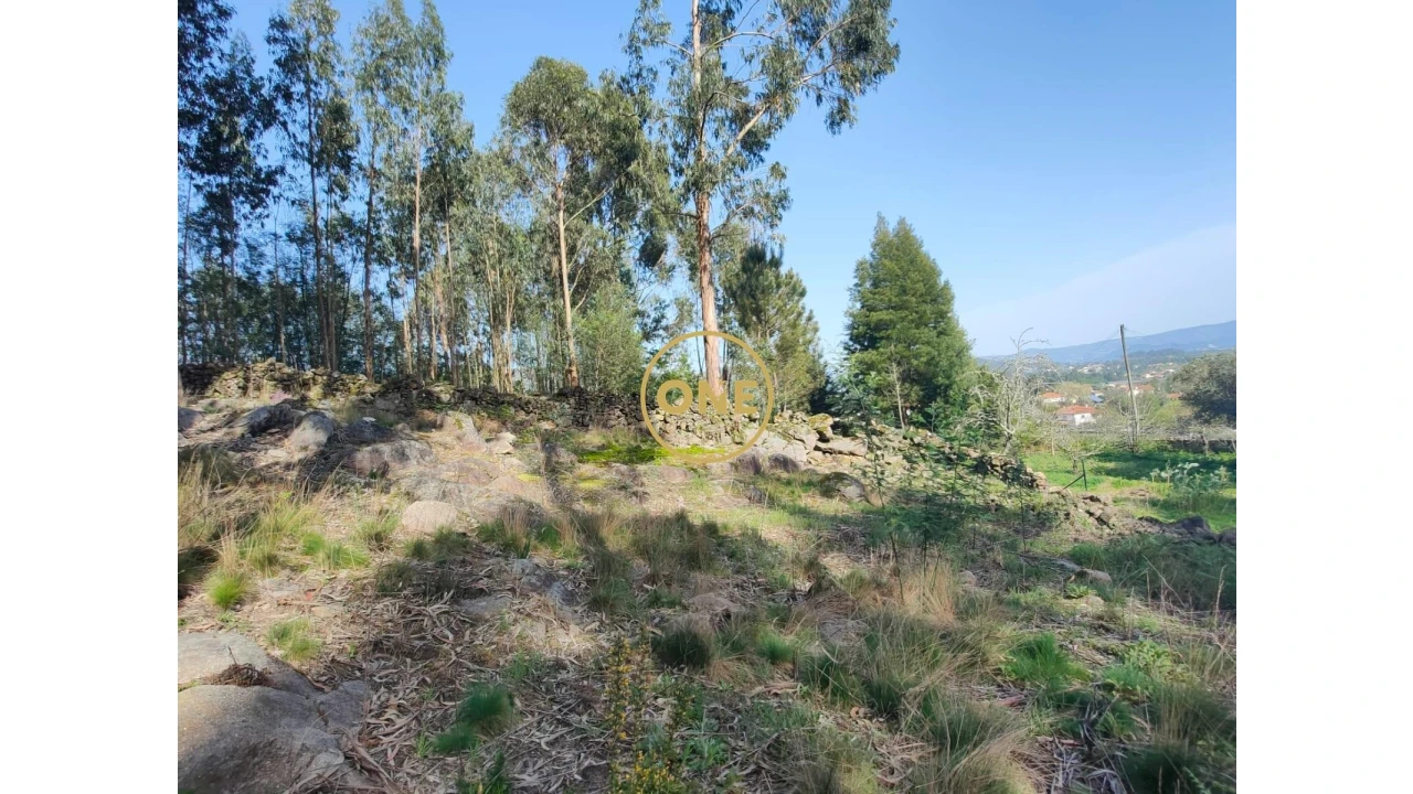 Terreno para Venda em Estorãos Foto 4