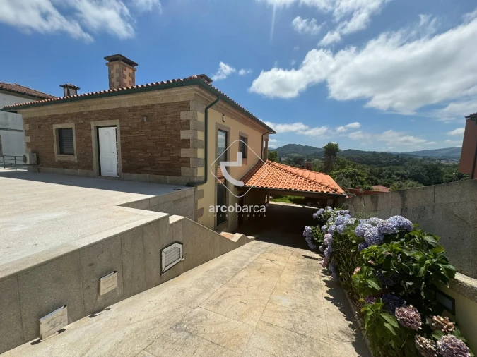 Moradia T3 para Venda em Arcozelo Foto 25