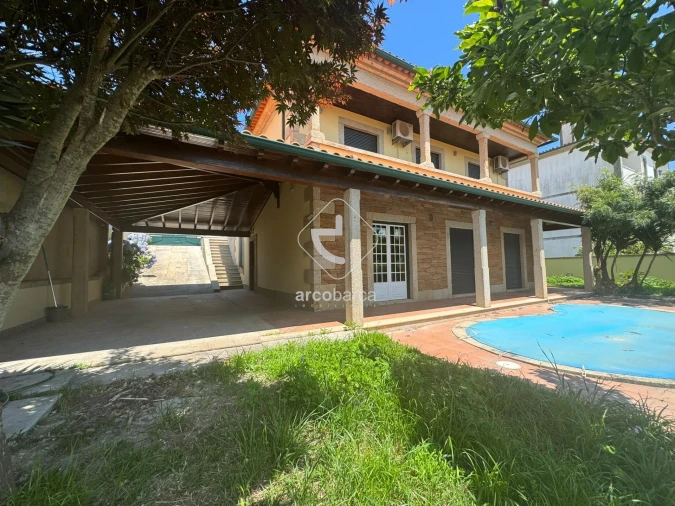 Moradia T3 para Venda em Arcozelo