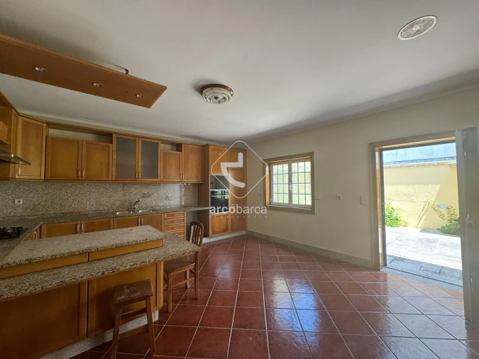 Moradia T3 para Venda em Arcozelo Foto 35