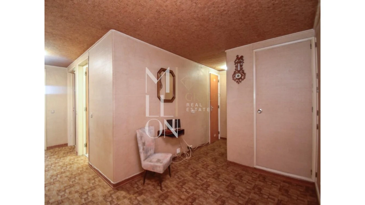 Apartamento T5 para Venda em São Domingos de Benfica Foto 15