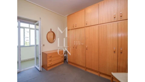 Apartamento T5 para Venda em São Domingos de Benfica