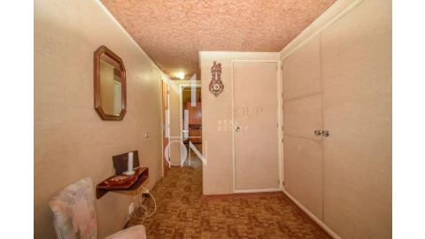 Apartamento T5 para Venda em São Domingos de Benfica