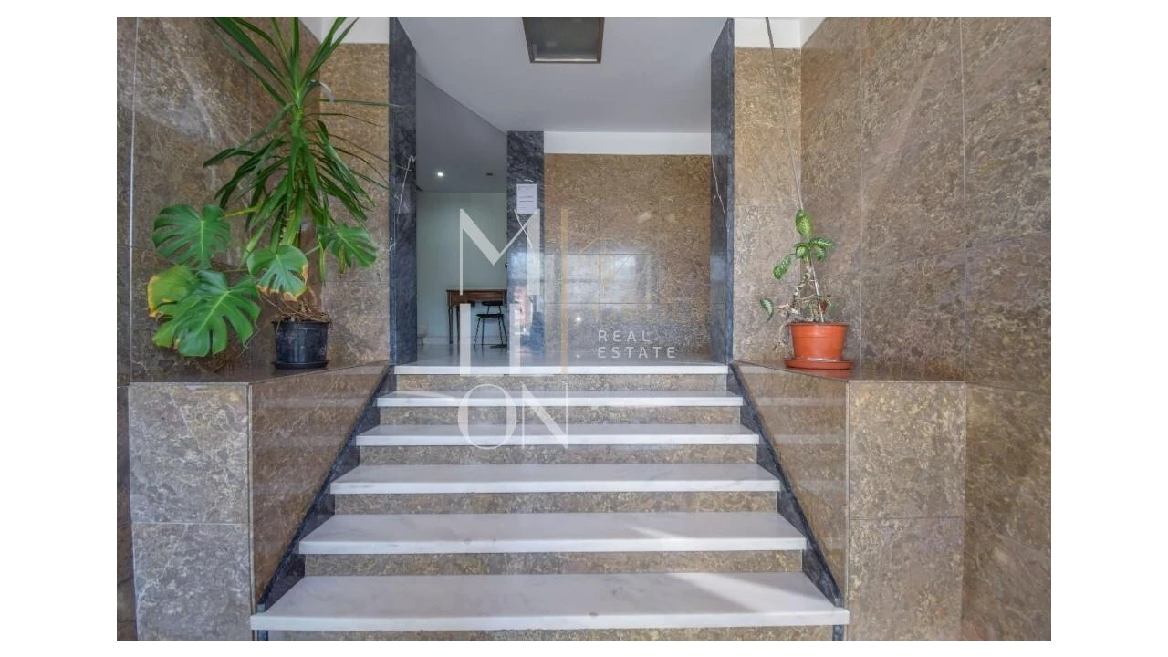 Apartamento T5 para Venda em São Domingos de Benfica Foto 29