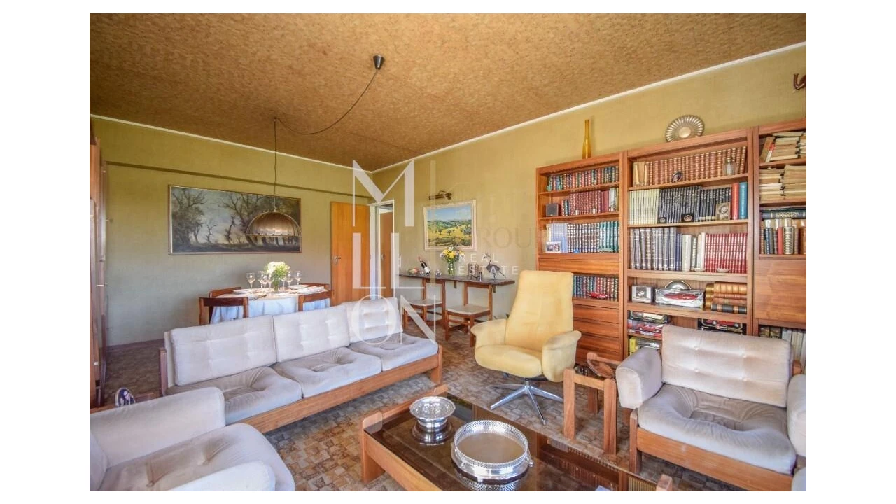 Apartamento T5 para Venda em São Domingos de Benfica Foto 5