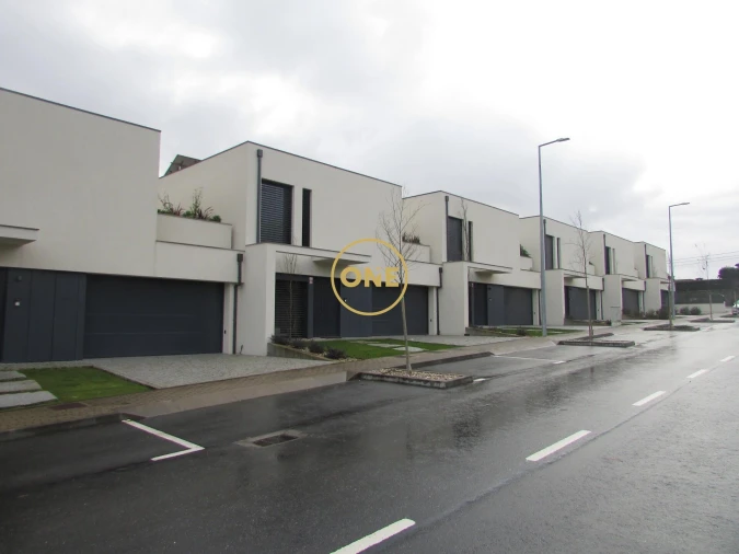 Moradia T3 para Venda em Palmeira Foto 70