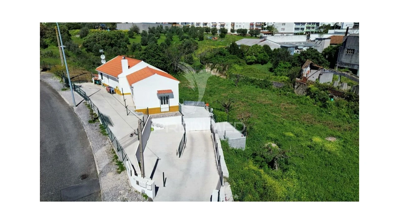 Moradia T5 para Venda em Alcanena e Vila Moreira Foto 8