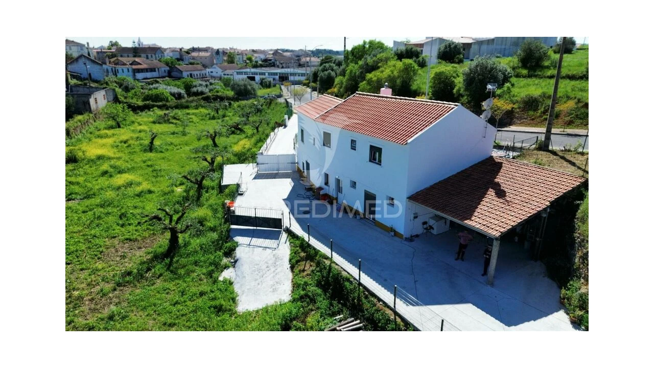 Moradia T5 para Venda em Alcanena e Vila Moreira Foto 15