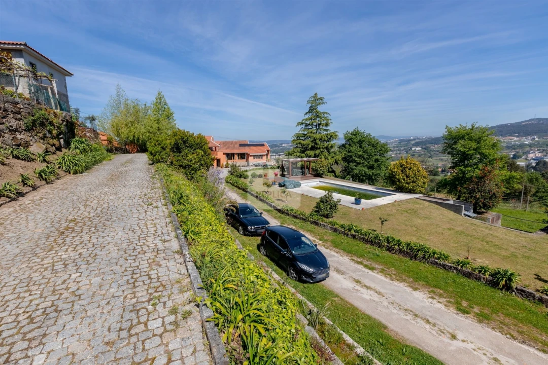 Moradia T4 para Venda em Galegos Foto 67