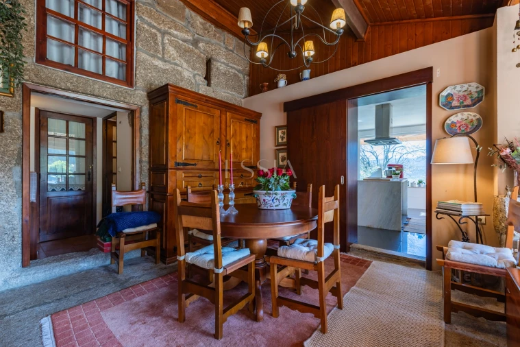 Moradia T4 para Venda em Galegos Foto 13