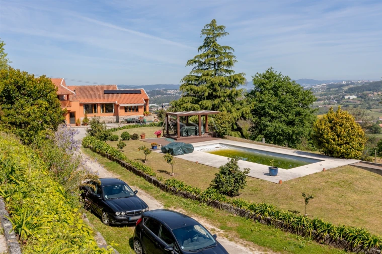 Moradia T4 para Venda em Galegos Foto 58