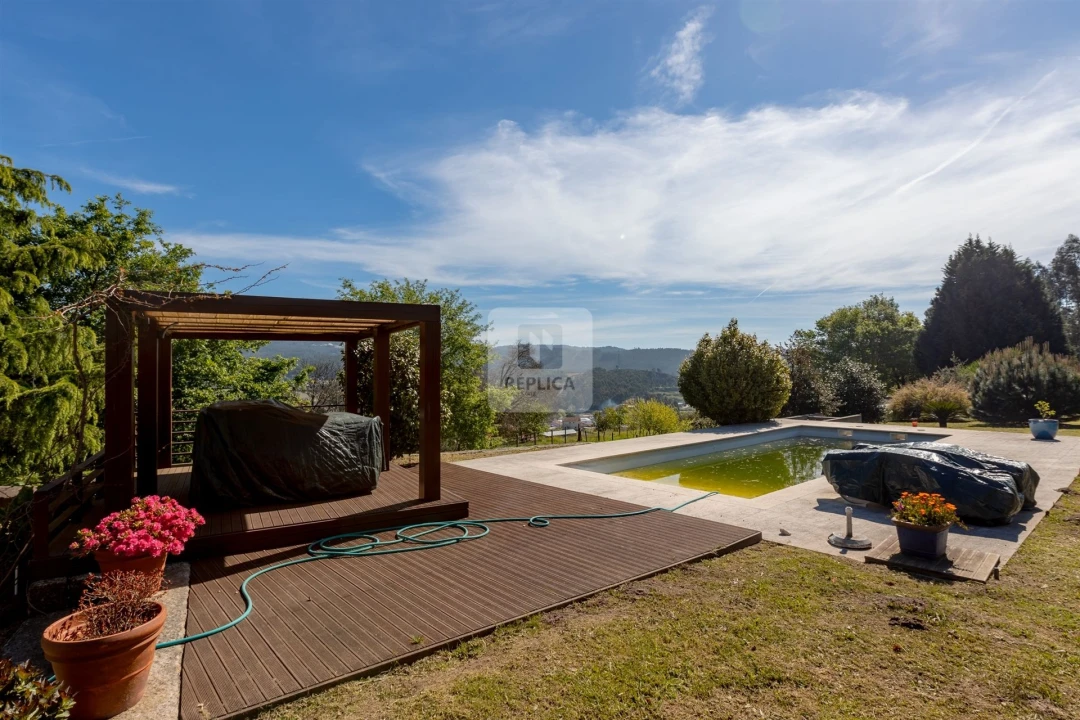 Moradia T4 para Venda em Galegos Foto 5