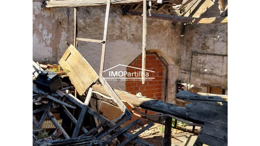 Moradia T3 para Venda em Vimeiro Foto 9