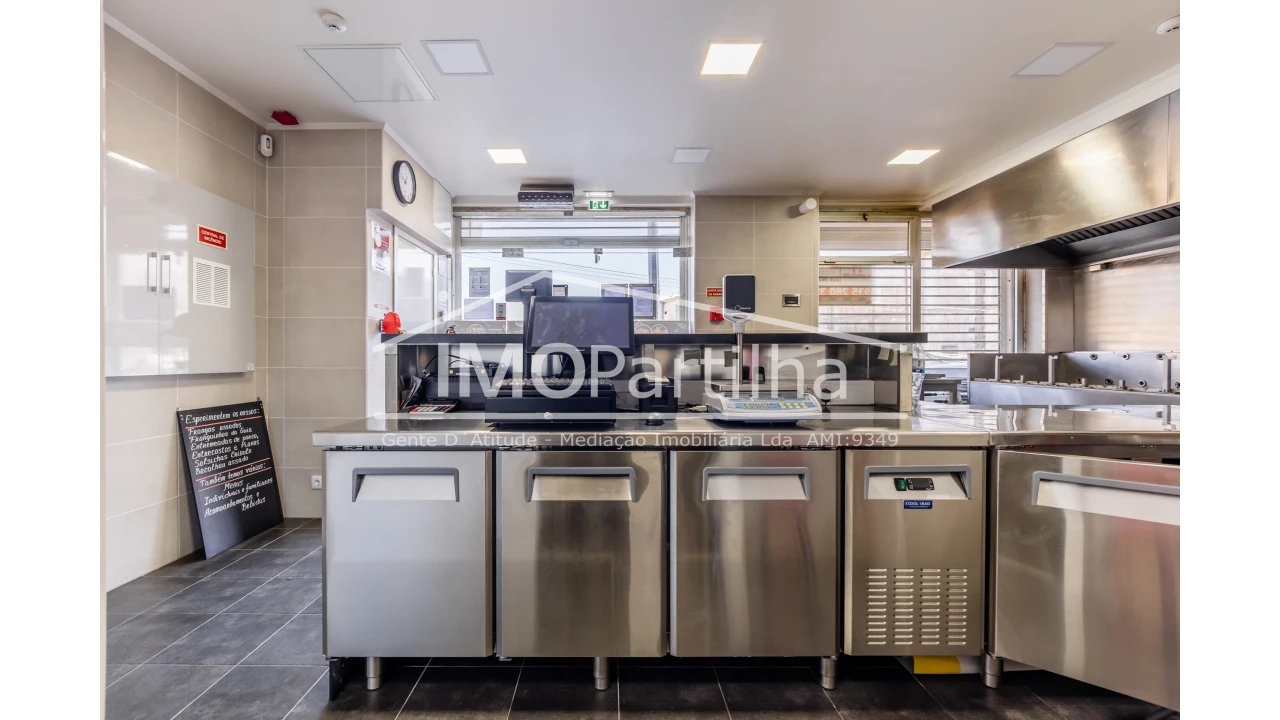 Negócio para Venda em Algueirão-Mem Martins Foto 14