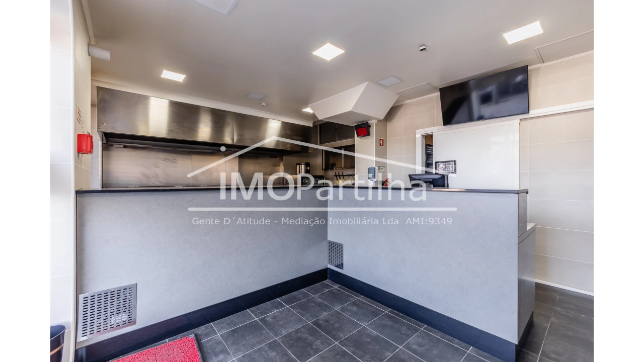 Negócio para Venda em Algueirão-Mem Martins Foto 1