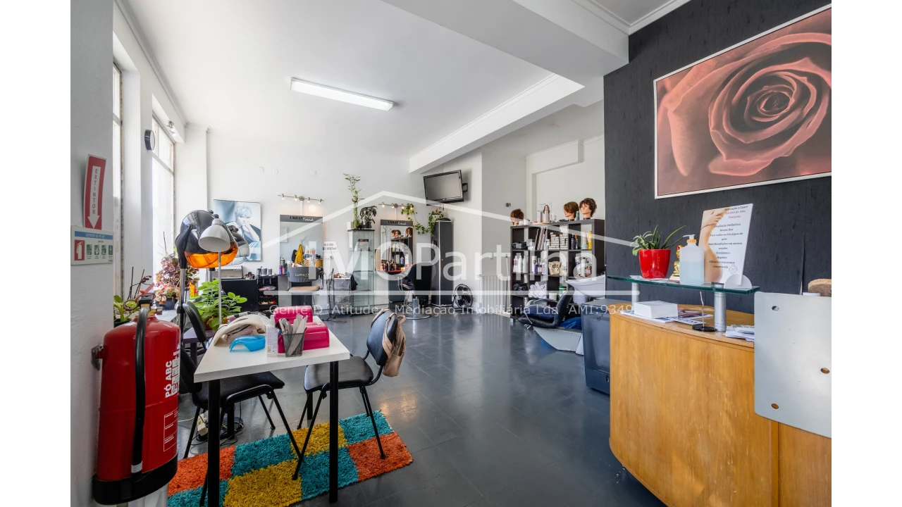 Loja para Venda em Cacém e São Marcos Foto 1