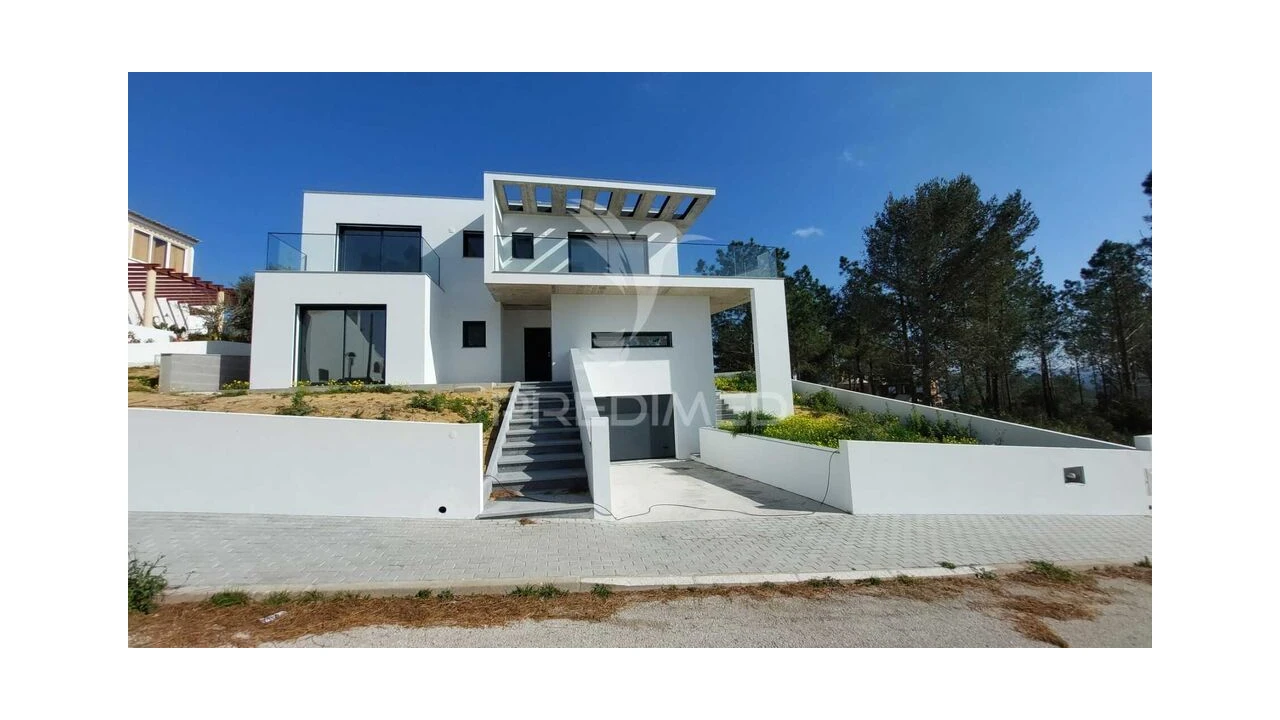 Moradia T4 para Venda em Aljezur Foto 1