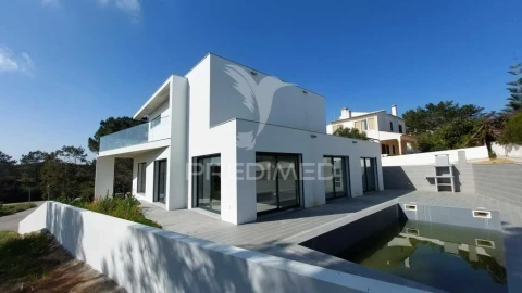 Moradia T4 para Venda em Aljezur