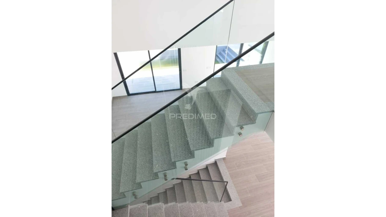 Moradia T4 para Venda em Aljezur Foto 17