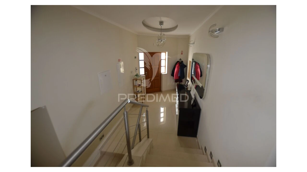 Moradia T5 para Venda em Budens Foto 12