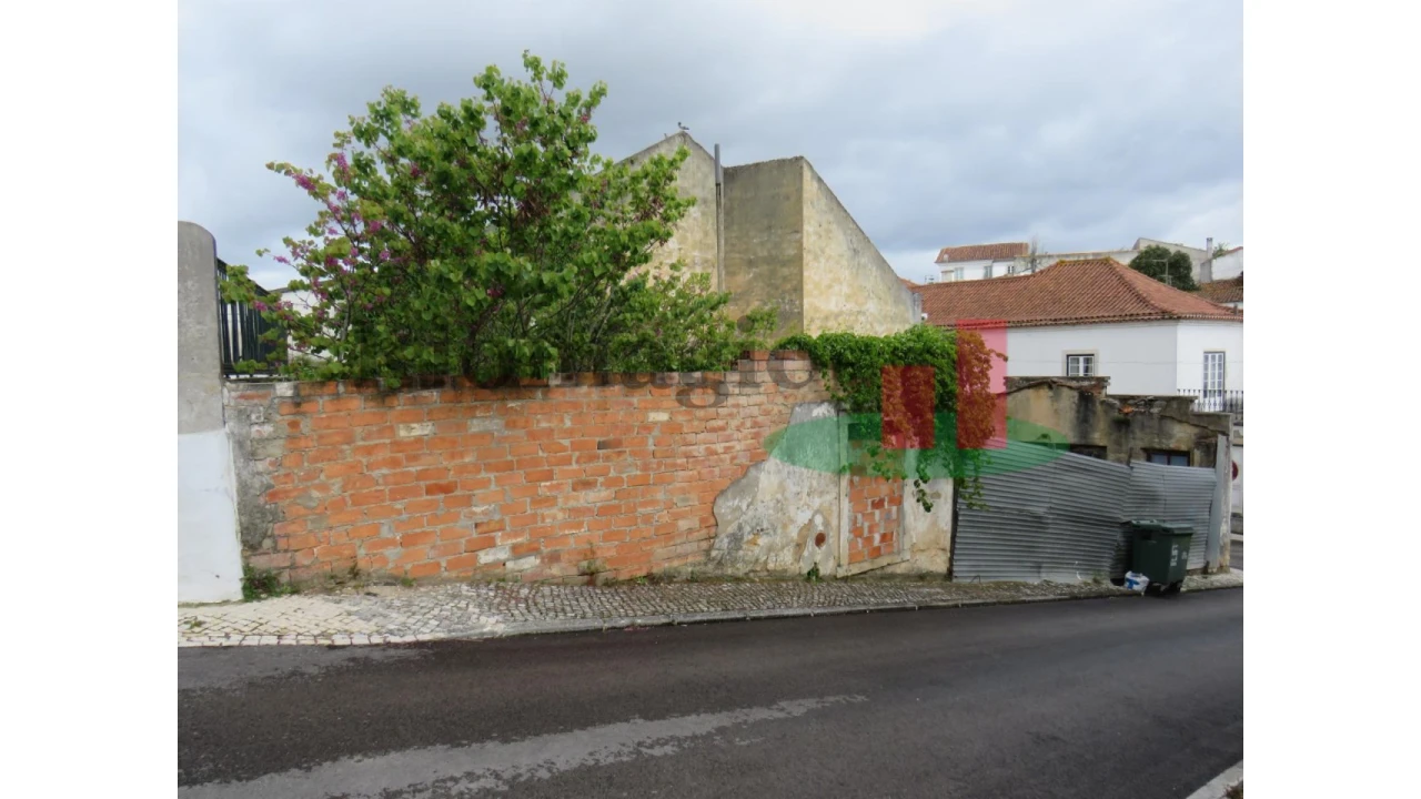 Moradia T2 para Venda em Rio Maior Foto 6