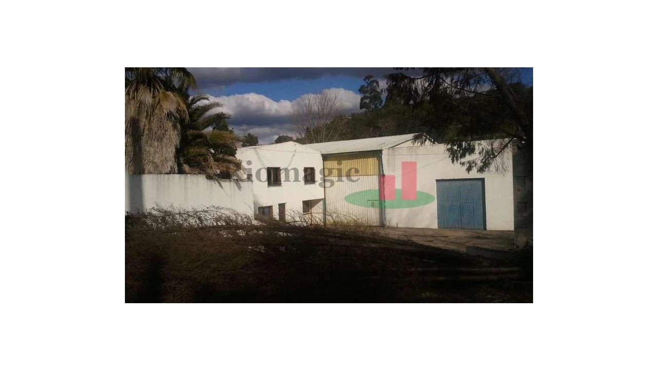 Armazém para Venda em Bemposta Foto 1