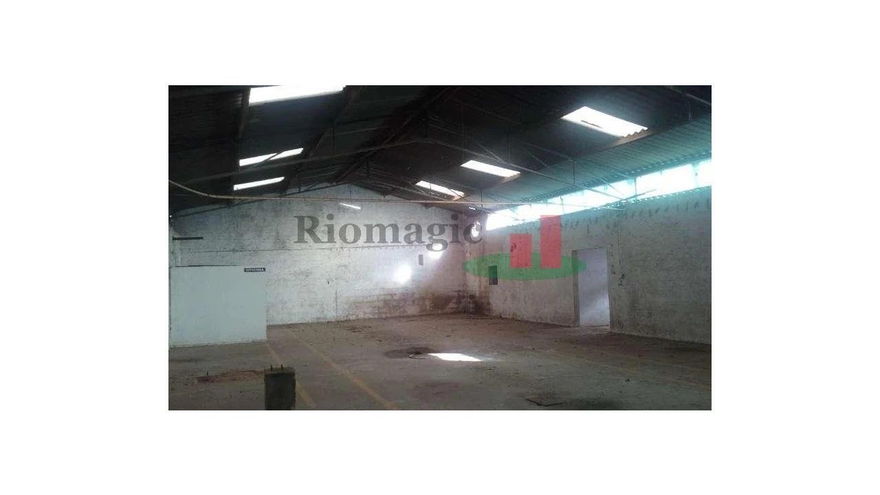 Armazém para Venda em Bemposta Foto 2