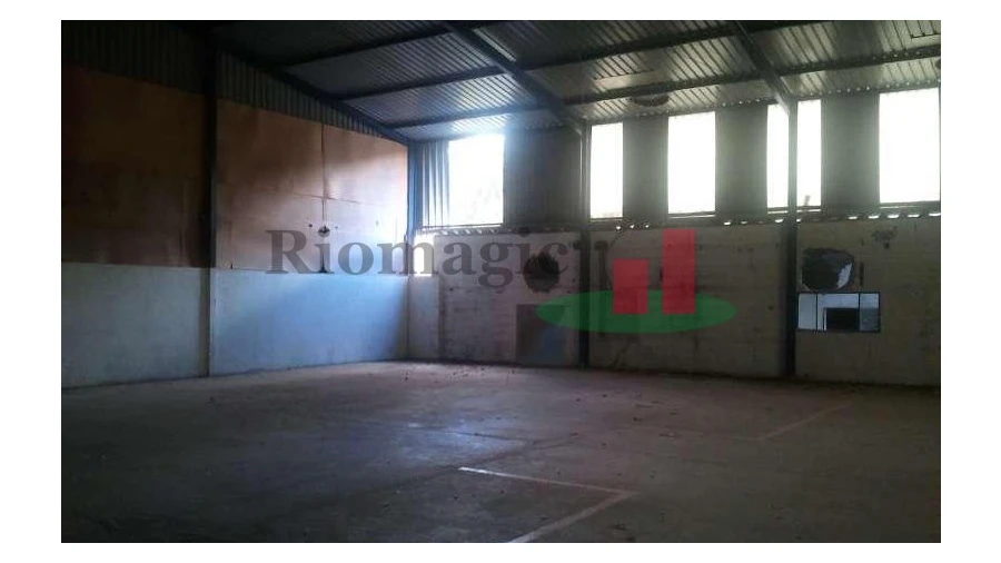 Armazém para Venda em Bemposta Foto 3