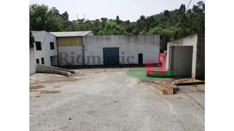 Armazém para Venda em Bemposta Foto 11