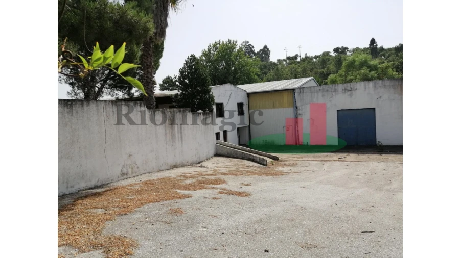 Armazém para Venda em Bemposta Foto 12