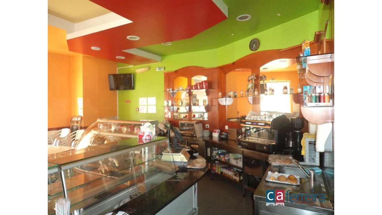 Negócio para Venda em Alpiarça Foto 3