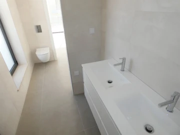 Moradia T4 para Venda em Lagos (São Sebastião e Santa Maria)