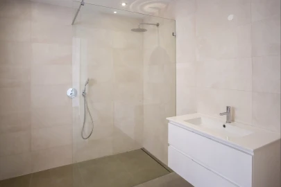 Moradia T4 para Venda em Lagos (São Sebastião e Santa Maria)