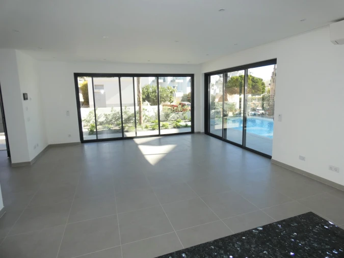 Moradia T4 para Venda em Lagos (São Sebastião e Santa Maria) Foto 7