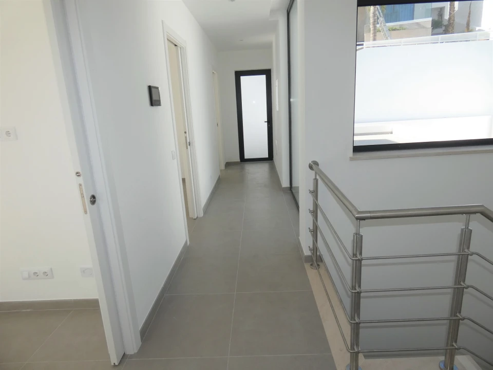 Moradia T4 para Venda em Lagos (São Sebastião e Santa Maria) Foto 10