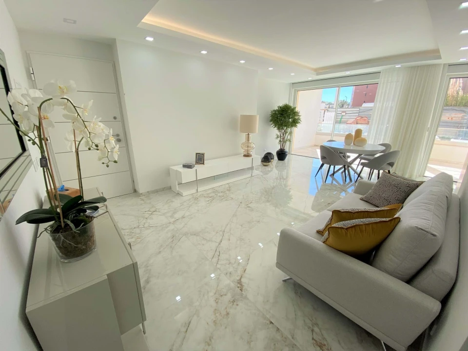 Apartamento T2 para Venda em Lagos (São Sebastião e Santa Maria) Foto 1
