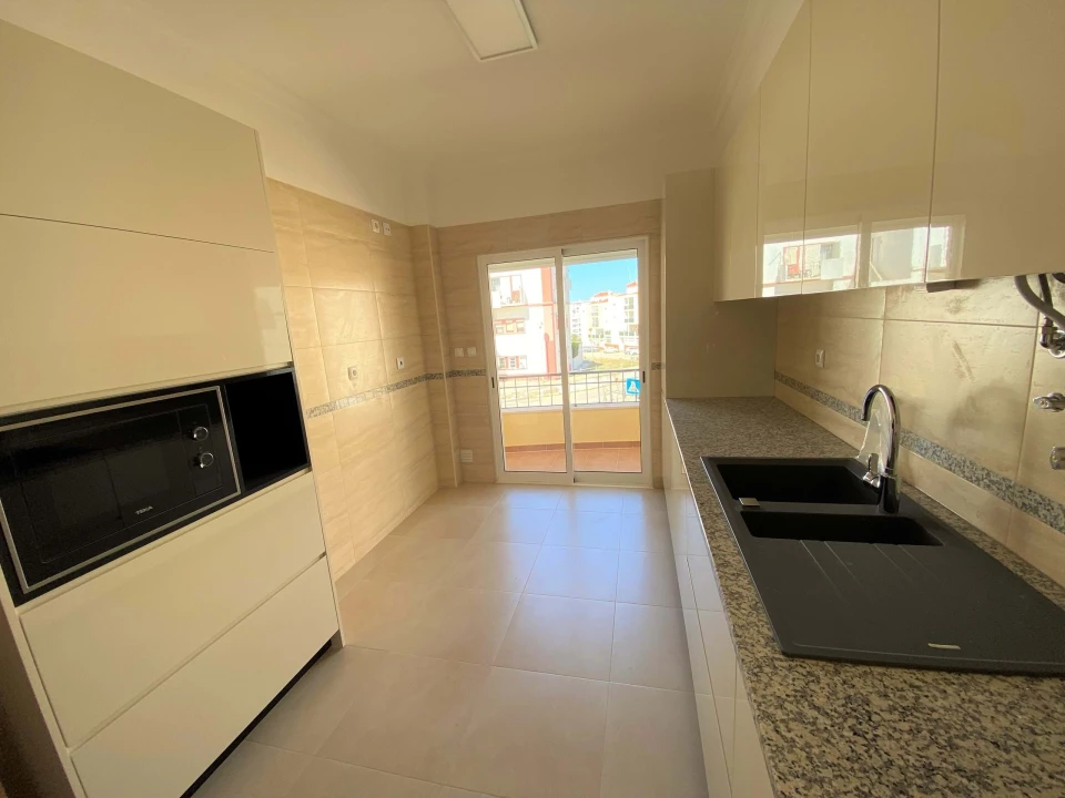 Apartamento T2 para Venda em Lagos (São Sebastião e Santa Maria) Foto 2