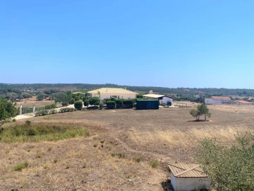 Moradia T4 para Venda em Lagos (São Sebastião e Santa Maria)