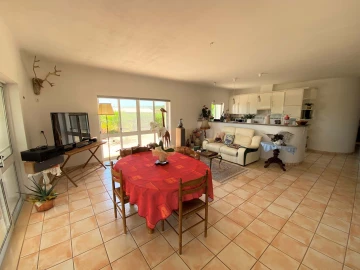 Moradia T4 para Venda em Lagos (São Sebastião e Santa Maria)