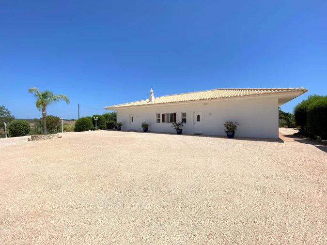 Moradia T4 para Venda em Lagos (São Sebastião e Santa Maria) Foto 38