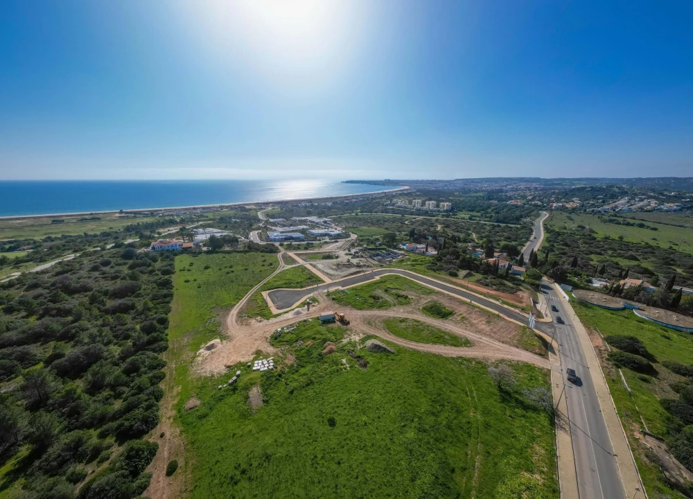Terreno para Venda em Lagos (São Sebastião e Santa Maria) Foto 2