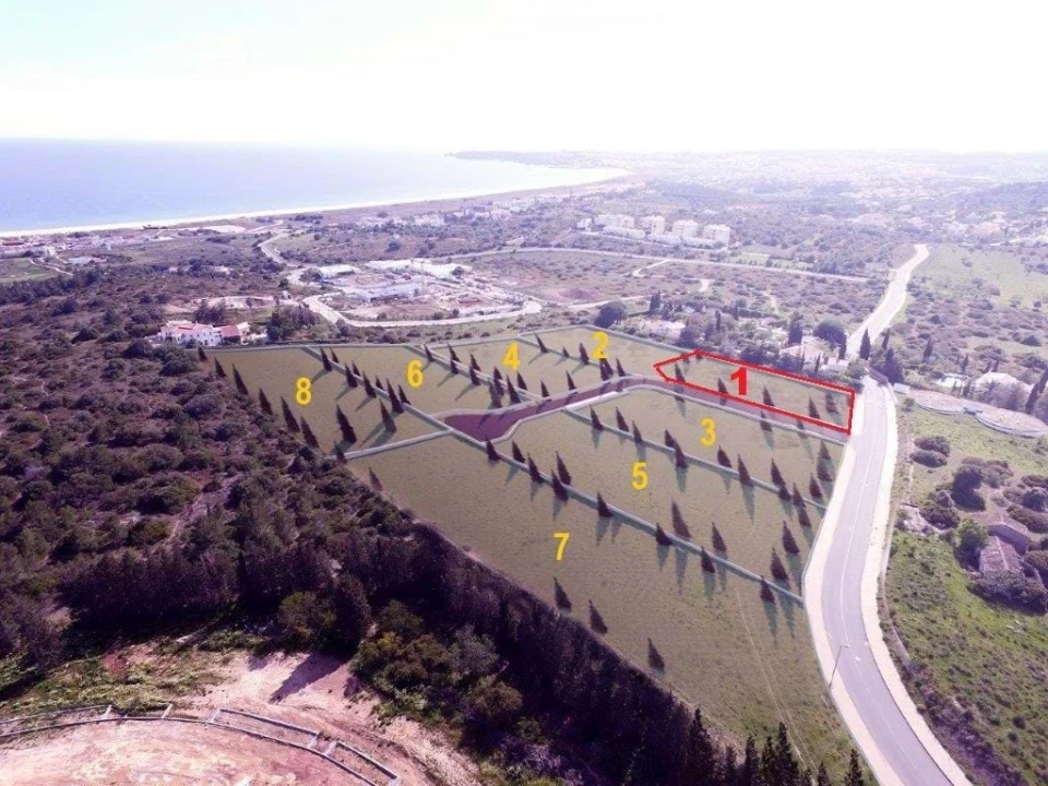 Terreno para Venda em Lagos (São Sebastião e Santa Maria) Foto 6