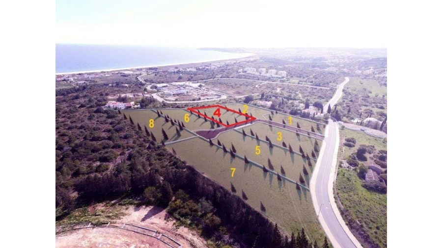 Terreno para Venda em Lagos (São Sebastião e Santa Maria) Foto 6