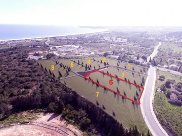 Terreno para Venda em Lagos (São Sebastião e Santa Maria)