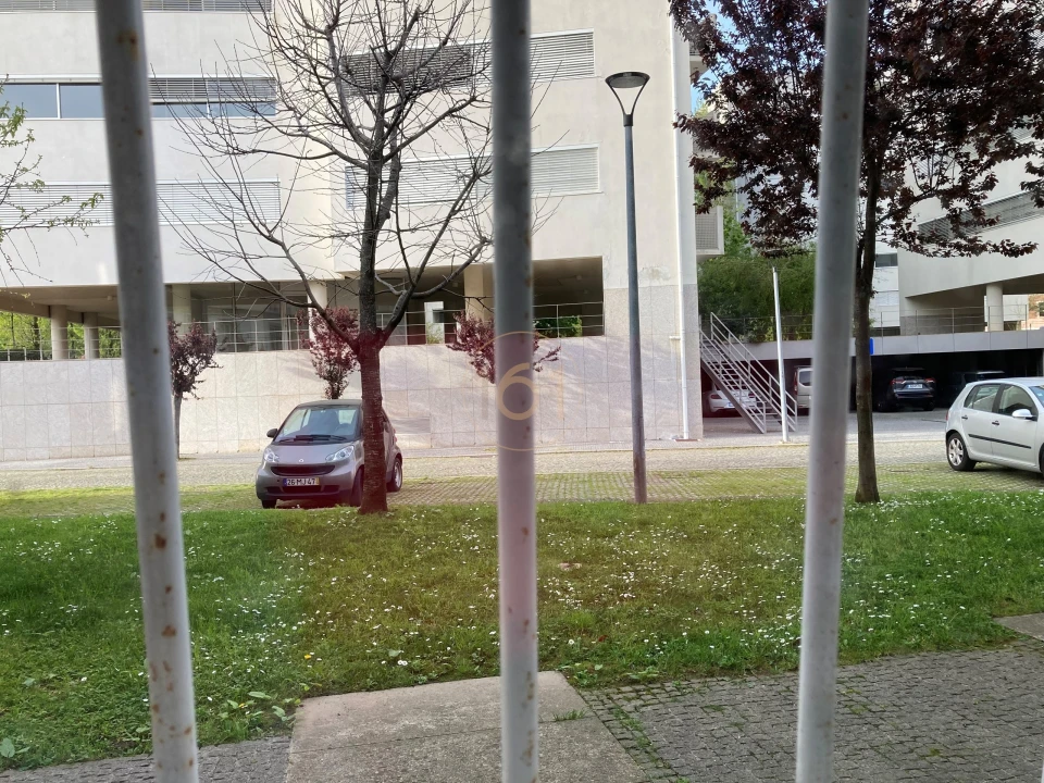 Escritório para Arrendamento em Lordelo do Ouro e Massarelos Foto 12