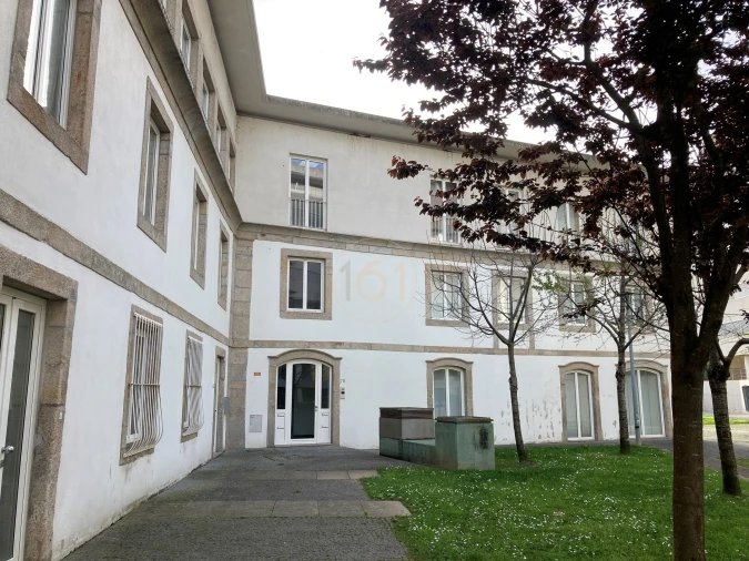 Escritório para Arrendamento em Lordelo do Ouro e Massarelos Foto 10