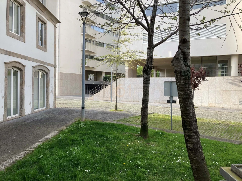 Escritório para Arrendamento em Lordelo do Ouro e Massarelos Foto 13