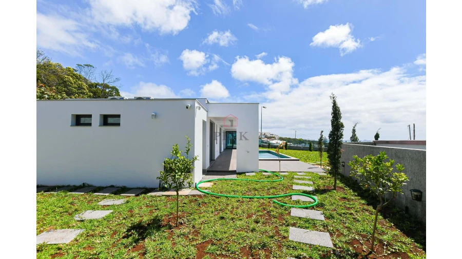 Moradia T3 para Venda em Agua de Pena Foto 25