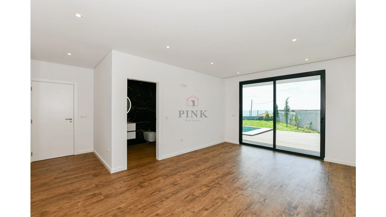 Moradia T3 para Venda em Agua de Pena Foto 21